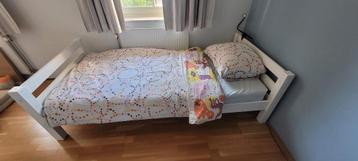 Eenpersoonsbed 90x200 / hoogslaper 130 hoog beschikbaar voor biedingen