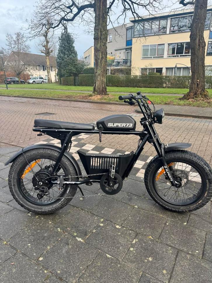Super73 S2 Obsedian met gashendel en basket, Fietsen en Brommers, Elektrische fietsen, Gebruikt, Overige merken, Ophalen