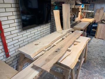 Unieke boomstamplanken in verschillende maten en houtsoorten beschikbaar voor biedingen