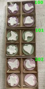 HOUT DECO 100-102 PORSELEINEN DECO SET 4 DLG NIEUW, Huis en Inrichting, Woonaccessoires | Wanddecoraties, -, -, Nieuw, Ophalen of Verzenden