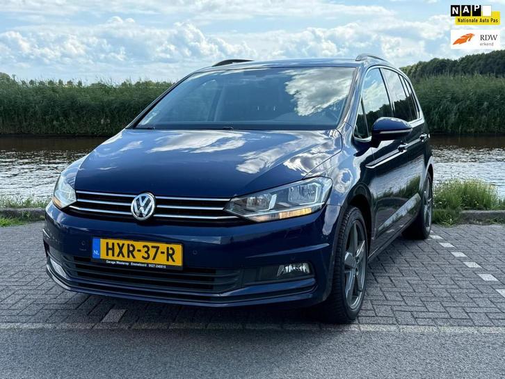 Volkswagen TOURAN 1.5 TSI Comfortline Business 7p trekhaak, Auto's, Volkswagen, Bedrijf, Te koop, Touran, ABS, Adaptive Cruise Control