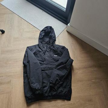 Snipes Winterjas Maat L - Zo goed als nieuw! beschikbaar voor biedingen