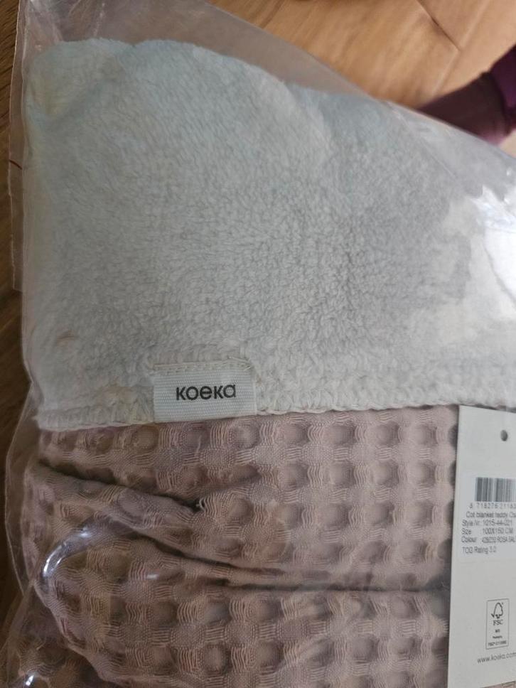 Koeka Ledikantdeken Teddy Oslo Rosa 100x150 Nieuw, Kinderen en Baby's, Dekens, Slaapzakjes en Inbakerproducten, Nieuw, Deken, 100 cm of meer