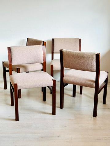 Vier vintage stoelen Cees Beaakman Pastoe beschikbaar voor biedingen