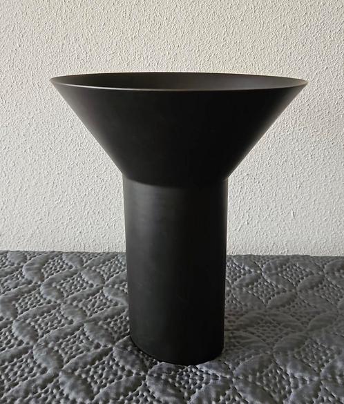 Geert Lap vaas hoogte 26 cm mat zwarte uitvoering 1993, Antiek en Kunst, Antiek | Vazen, Ophalen of Verzenden