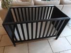 Zwart Ledikantje - Stijlvol en Comfortabel, Kinderen en Baby's, Ophalen of Verzenden, Gebruikt, Ledikant