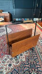 Retro krantenbak tijdschriftenbak, Huis en Inrichting, Woonaccessoires | Krantenbakken en Lectuurbakken, Ophalen of Verzenden