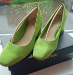 Groene pumps, maat 40, Kleding | Dames, Schoenen, Ophalen of Verzenden, Zo goed als nieuw, Groen