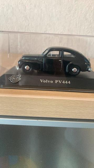 Modelauto VOLVO PV 444. Schaal 1:43. beschikbaar voor biedingen