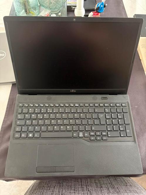 Partij 3x dell Fujitsu i3/i5 8ste/10de gen compleet werkend, Computers en Software, Windows Laptops, Gebruikt, 15 inch, SSD, 2 tot 3 Ghz