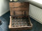Brocante kist met orange flesjes, Antiek en Kunst, Curiosa en Brocante, Ophalen