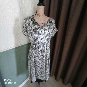 Jurkje van Benneton - nieuw - maat 42 beschikbaar voor biedingen