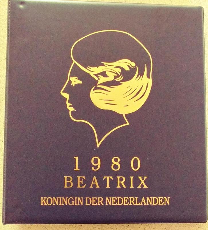 Beatrix munten in album compleet excl. zilver, Postzegels en Munten, Munten | Nederland, Setje, Koningin Beatrix, Zilver, Verzenden