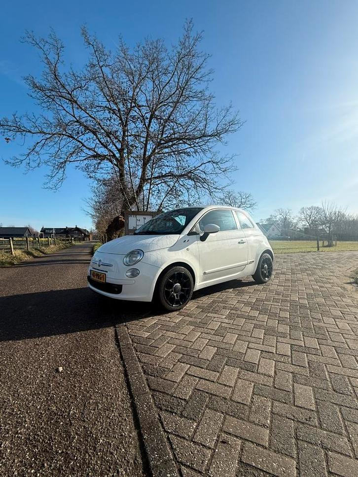 Fiat 500 1.2 AUT 2011 Wit, Auto's, Fiat, Particulier, Airbags, Airconditioning, Bluetooth, Centrale vergrendeling, Elektrische ramen