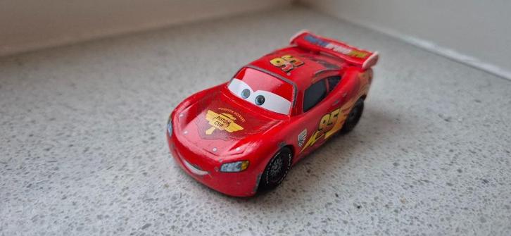 Disney Pixar Cars Lightning McQueen #95 Piston Cup, Kinderen en Baby's, Speelgoed | Speelgoedvoertuigen, Gebruikt, Ophalen of Verzenden
