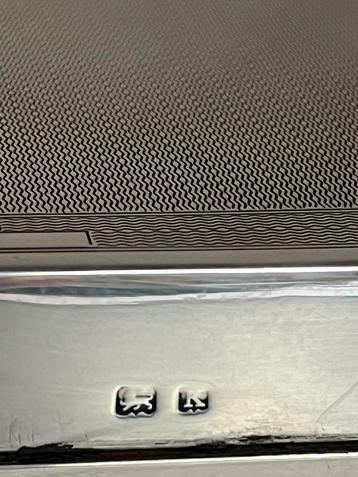 Zilver beschikbaar voor biedingen