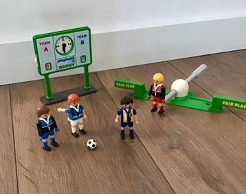 Playmobil voetbal / football  beschikbaar voor biedingen