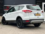 Ford Kuga 1.5 Titanium Styling Pack - Cruise - 6 BAK !, Auto's, Ford, Te koop, Airconditioning, Geïmporteerd, 5 stoelen