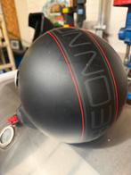 Nieuwe helm Beon design, Fietsen en Brommers, Brommerhelmen, Ophalen of Verzenden, Zo goed als nieuw