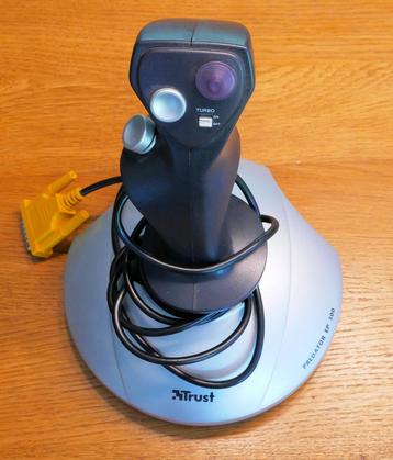 Vintage Joystick beschikbaar voor biedingen