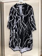 Zwart/witte Magna tuniek met steekzakken 40/46 €25,-, Kleding | Dames, Blouses en Tunieken, Zwart, Maat 46/48 (XL) of groter, Nieuw