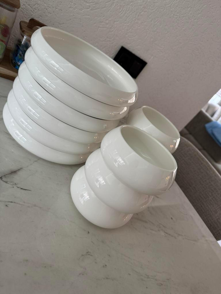 Bricard Porcelain, Huis en Inrichting, Ophalen, Zo goed als nieuw, Kom(men), Overige stijlen