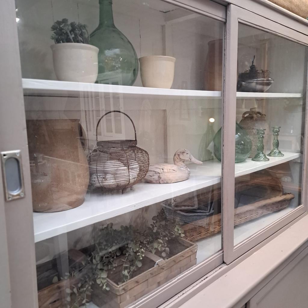 Franse schoolkast met roldeuren, Ophalen