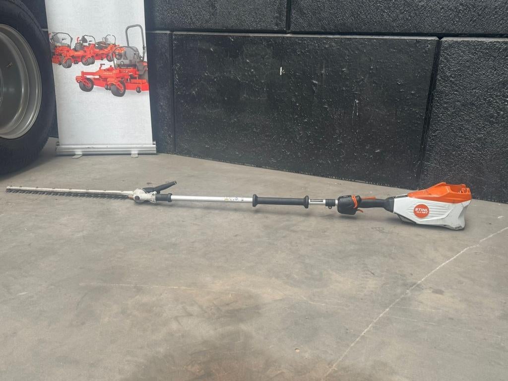 Stihl HLA 135 K accu langsteel heggenschaar zonder accu, Tuin en Terras, Heggenscharen, Ophalen, Stihl, Gebruikt, Hans Peter Stihl-Str. 5, 6336 Langkampfen, Austria