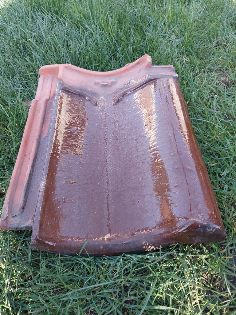 Gebruikte wijnrode verglaasde dakpannen - ca. 110 m2, Ophalen, Gebruikt, Steen of Klei, 15 m² of meer