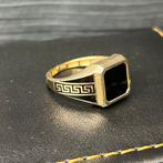 14 karaat gouden ring zegelring heren versace, Ophalen of Verzenden, Zo goed als nieuw, Goud, Dame