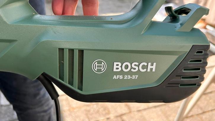 Bosch AFS 23-37 bosmaaier, Tuin en Terras, Grasmaaiers, Gebruikt, Elektrische grasmaaier, Ophalen of Verzenden