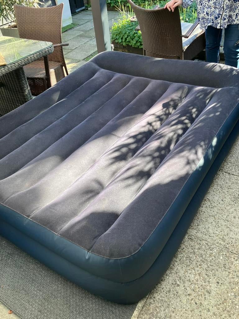 Luchtbed 2 persoons intex, Ophalen, Ingebouwde pomp, Gebruikt, 2-persoons