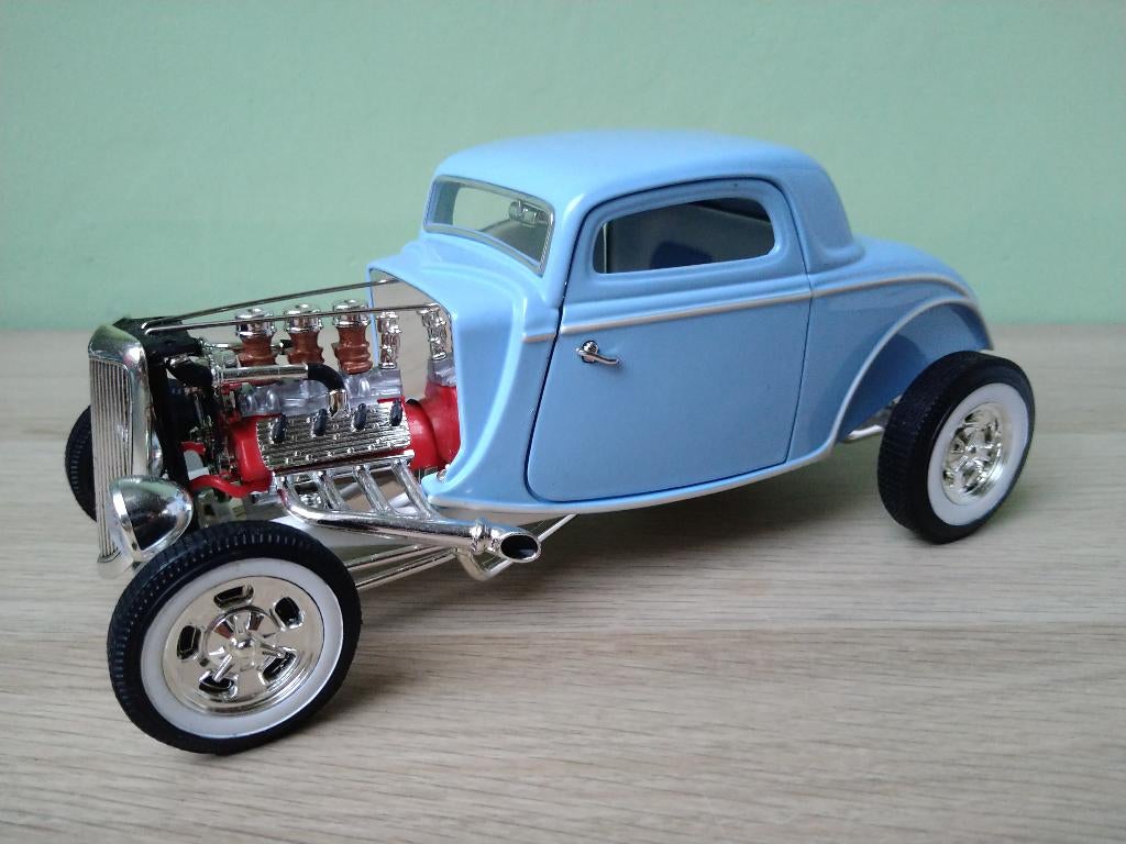 1934 Ford Coupe Hot Rod ERTL 1:18, Hobby en Vrije tijd, Modelauto's | 1:18, Ophalen of Verzenden, Zo goed als nieuw, Auto, ERTL