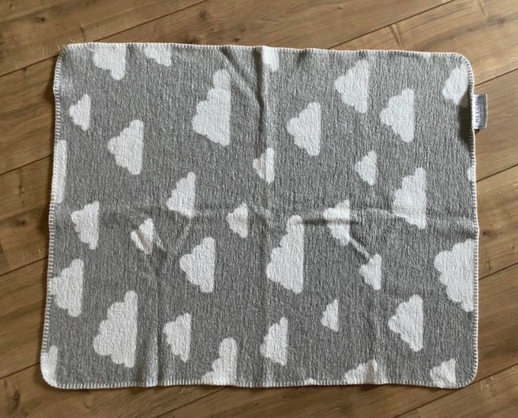 Meyco Wieg/Ledikant Deken Grijs met Witte Wolken, Ophalen, Zo goed als nieuw, 70 tot 85 cm, Deken