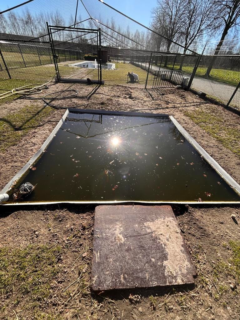 Polyester vijver 2,9x2,9m met aan- en afvoer, Ophalen, Gebruikt