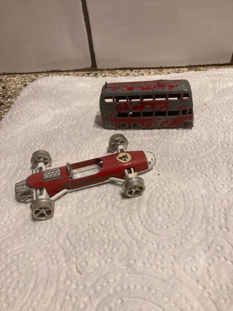 Set van 2 oude autootjes, Antiek en Kunst, Antiek | Speelgoed, Ophalen of Verzenden