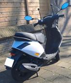 Piaggio Zip Scooter - 25 km/u - Bouwjaar 2021, Ophalen of Verzenden, Zo goed als nieuw, Benzine, Zip