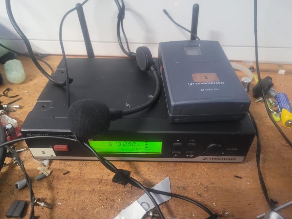 Sennheiser xsw headset., Muziek en Instrumenten, Microfoons, Ophalen of Verzenden, Gebruikt, Overige typen, Draadloos