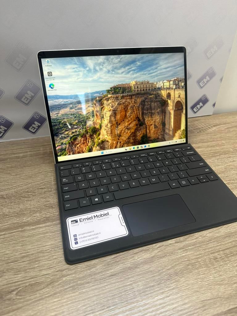 Microsoft Surface Pro 9 - 256GB / 8GB RAM / garantie, Computers en Software, Windows Laptops, Qwerty, 8 GB, 13 inch, Met touchscreen