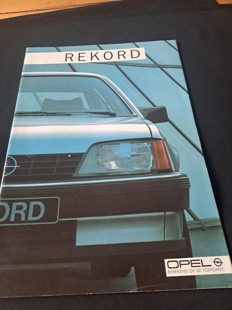 Opel record oude brochure, Ophalen of Verzenden, Opel