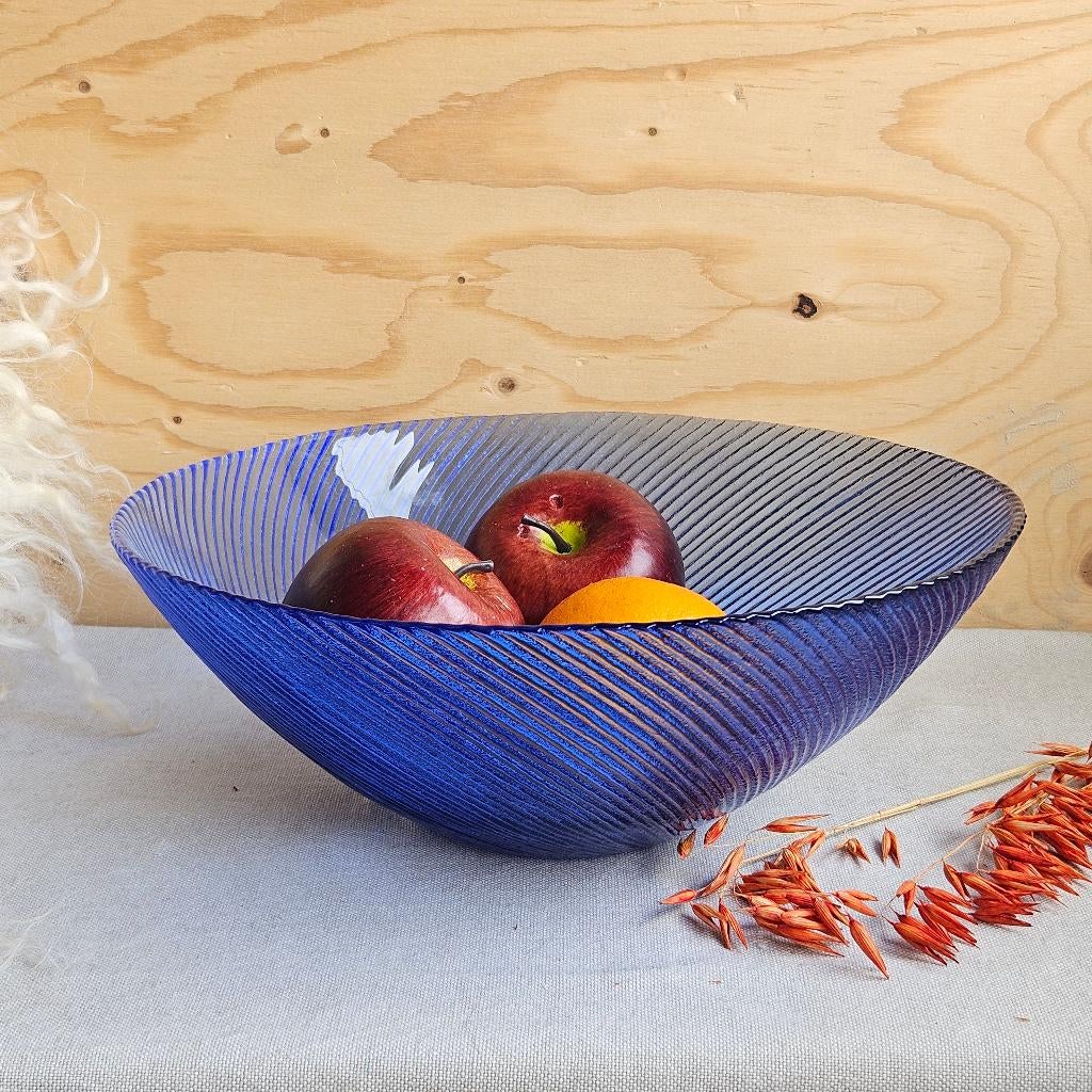 Grote glazen blauwe schaal, Ophalen of Verzenden, Nvt, Overige stijlen, Nvt