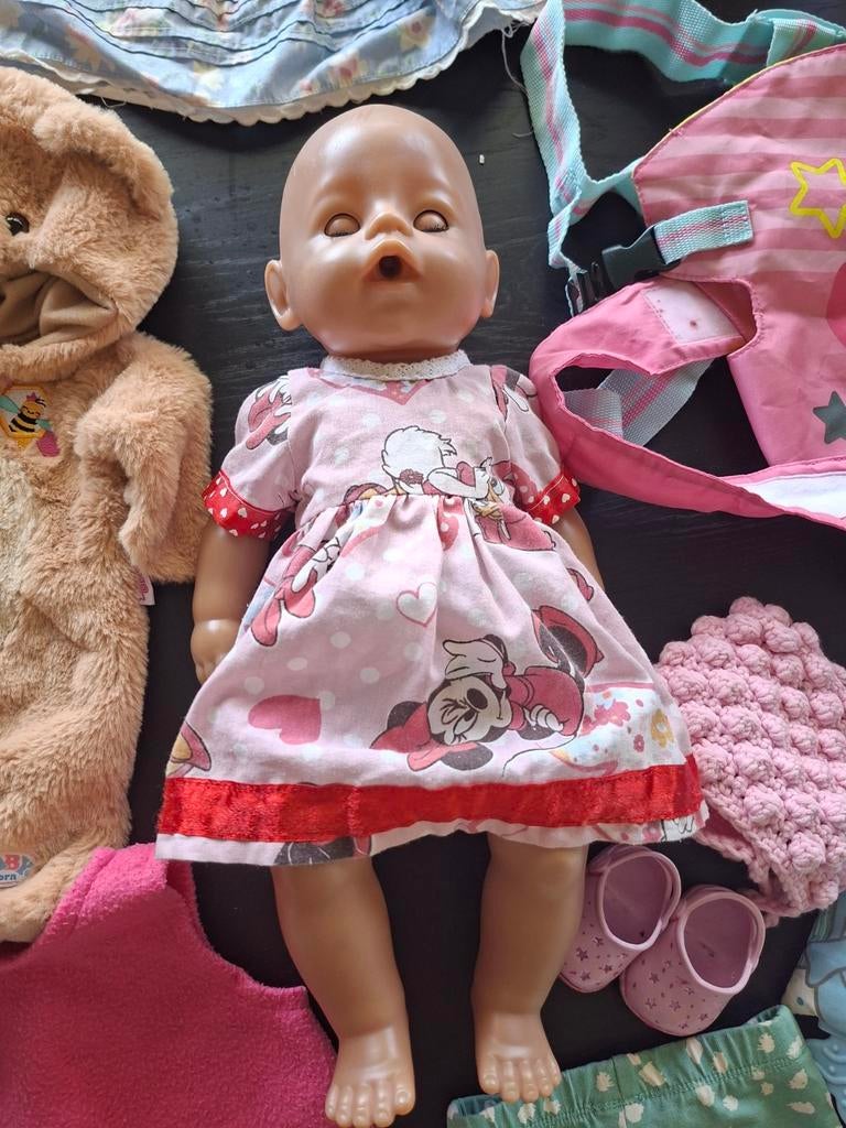 Baby Born pakket met pop en kleding, Kinderen en Baby's, Speelgoed | Poppen, Ophalen of Verzenden, Babypop