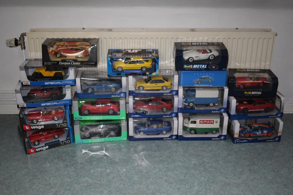 Lot 19 miniatuur auto 1:18 nieuw, Ophalen, Nieuw, Auto, Solido