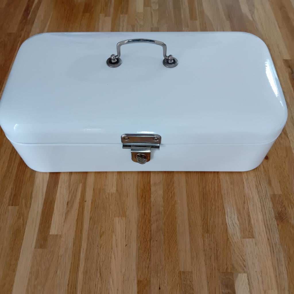 Mooie witte emaille broodtrommel met handvat en sluiting, Antiek en Kunst, Antiek | Emaille, Ophalen of Verzenden