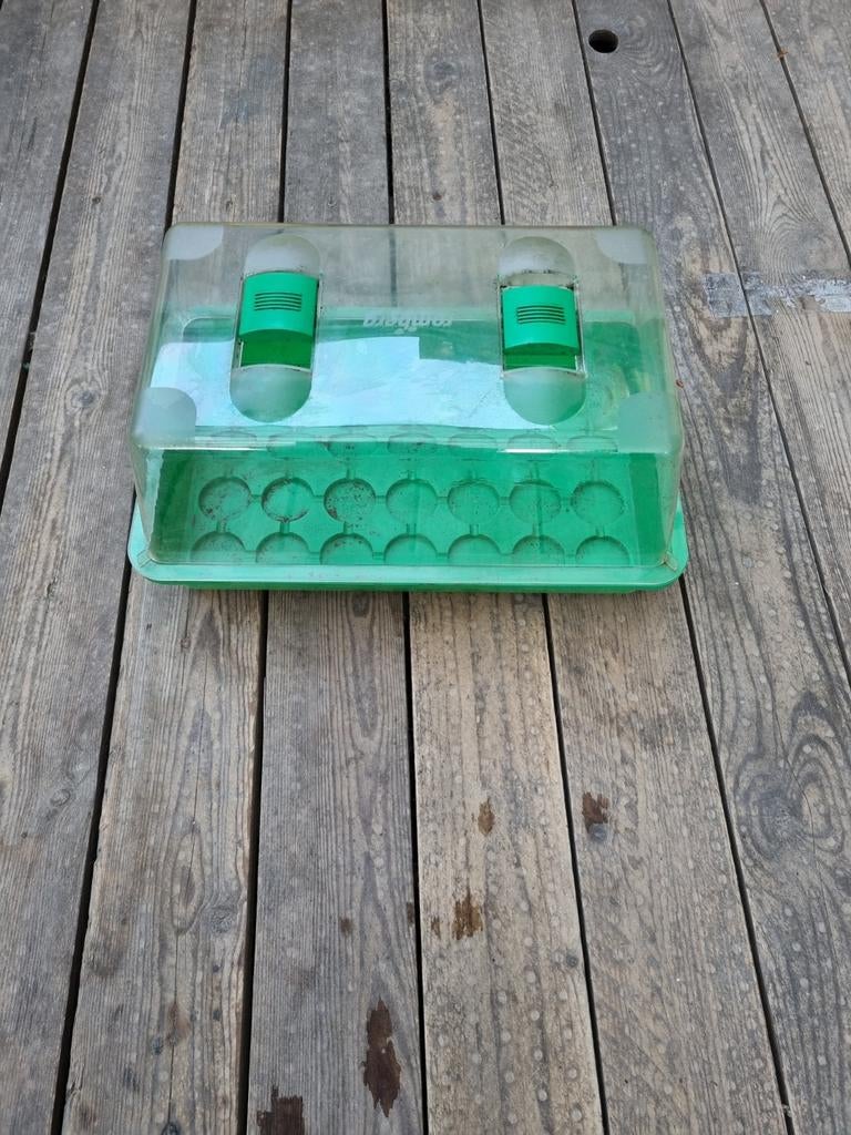 Kweekbakje, Tuin en Terras, Kweekspullen, Ophalen of Verzenden, Kweeklamp