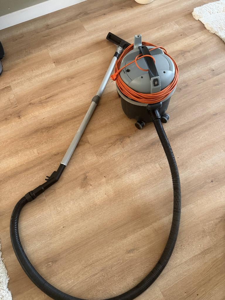 stofzuiger Nilfisk hpv 300 HEPA, Witgoed en Apparatuur, Stofzuigers, Gebruikt, Stofzuiger, Minder dan 1200 watt, Ophalen