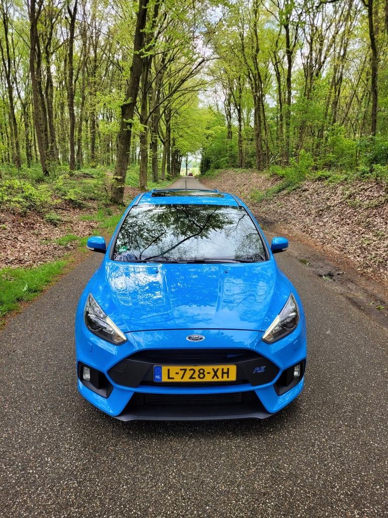 Ford Focus RS mk3 nieuwstaat, 4 cilinders, Blauw, 2261 cc, USB