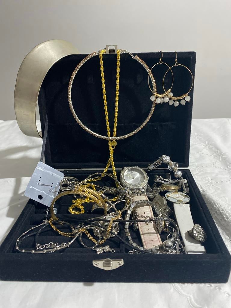 Vintage Sieraden Lot - Zweedse Partij 10, Sieraden, Tassen en Uiterlijk, Antieke sieraden, Ophalen of Verzenden, Overige materialen