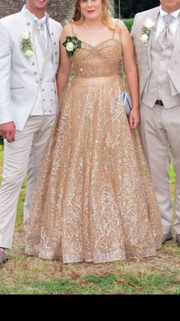 Prachtige bruidsjurk, Kleding | Dames, Gelegenheidskleding, Zo goed als nieuw, Galajurk, Maat 42/44 (L), Beige, Ophalen of Verzenden