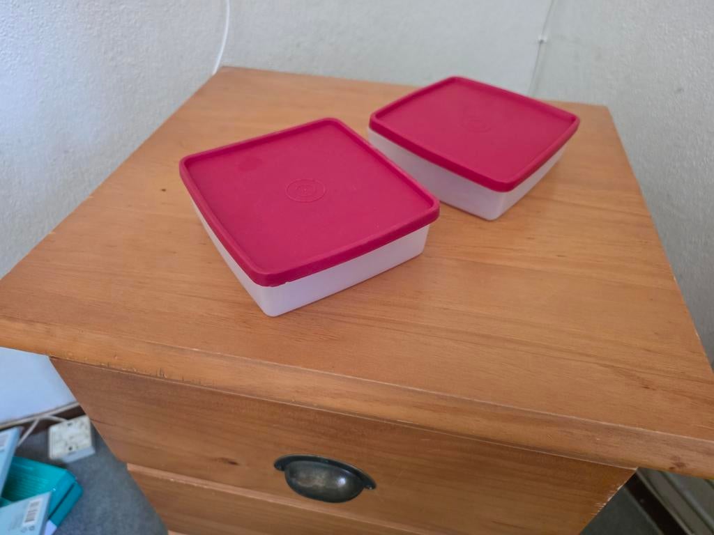 2 Platte Tupperware Bakjes - Zo goed als nieuw, Ophalen of Verzenden